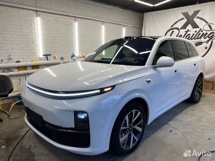 Оклейка авто защитной пленкой, тонировка