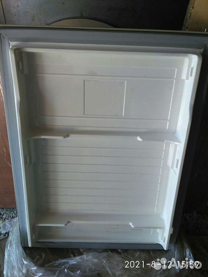 Дверь для холодильника