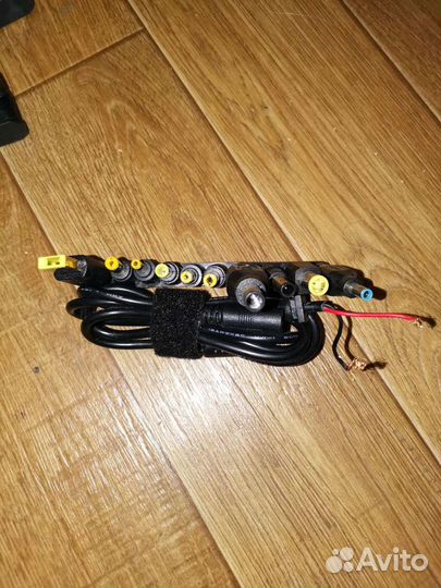 Штекер для ноутбуков набор