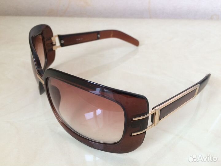 Солнцезащитные очки женские