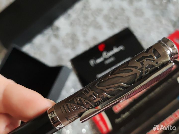 Ручка шариковая Pierre Cardin со стержнями