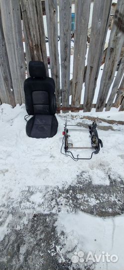 Сиденье от mazda 3 bk