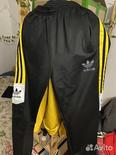 Спортивный костюм