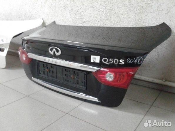 Инфинити Q50 крышка багажника