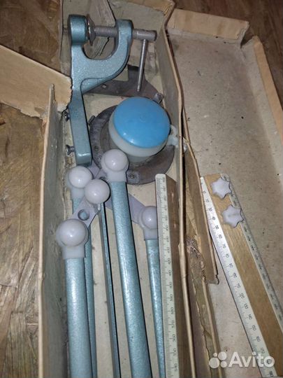 Чертежный прибор малогабаритный