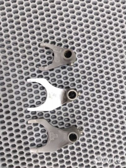 Yamaha YZF R1 2004-2005 вилки кпп