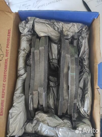 Колодки тормозные передние PGD417M (raybestos)