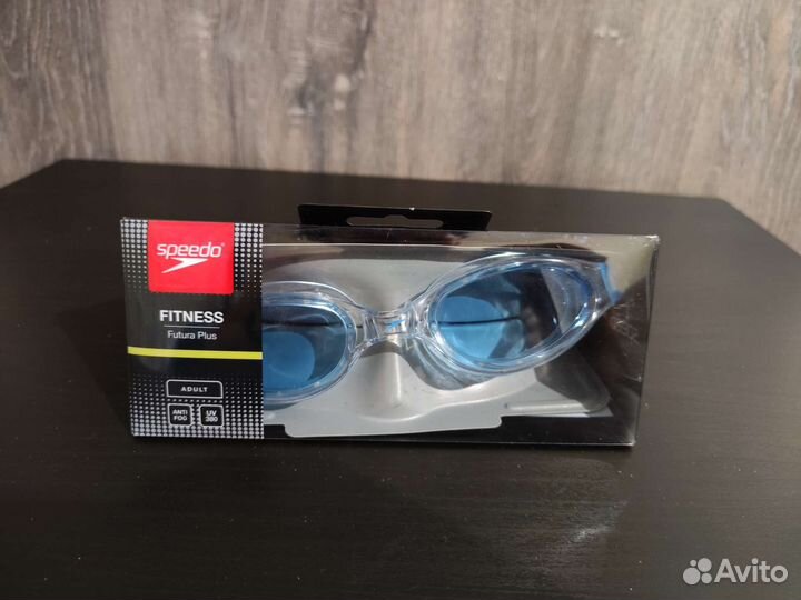 Очки для плавания