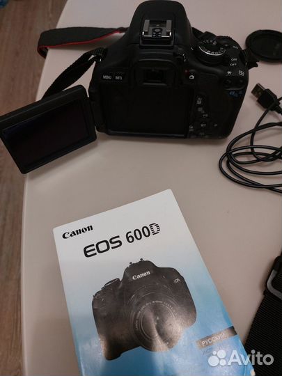 Зеркальный фотоаппарат Canon EOS 600d 18-55 III