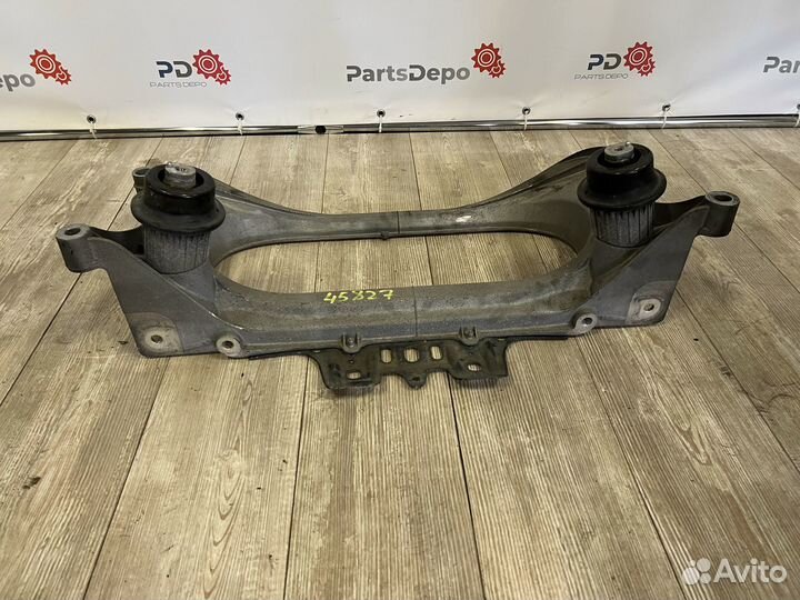 Подрамник передний Lexus IS 250