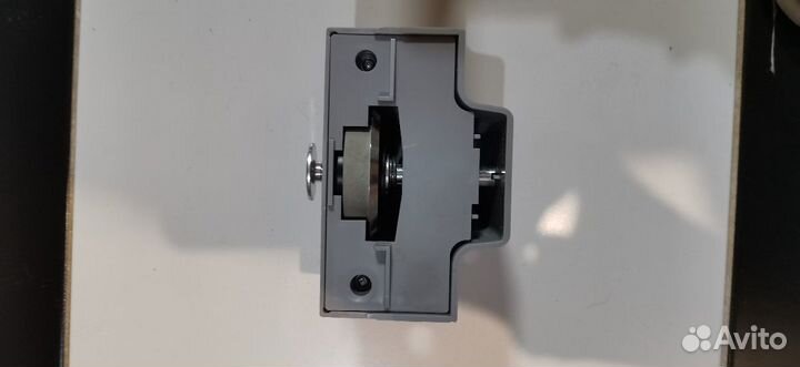 Роликовый нож для резки бумаги