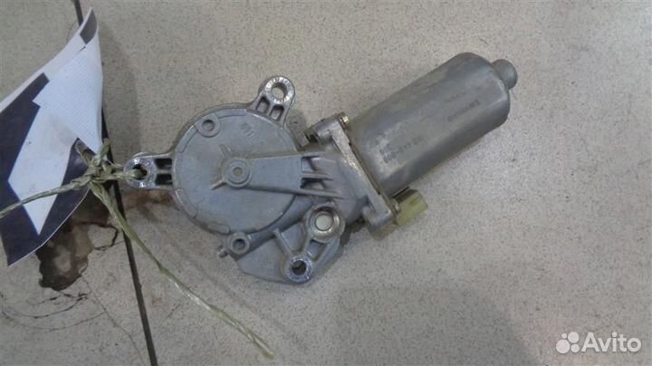 Моторчик стеклоподъемника задний правый Volvo 850