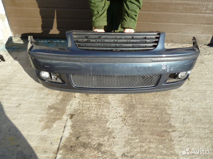 Бампер передний Volkswagen Polo 3