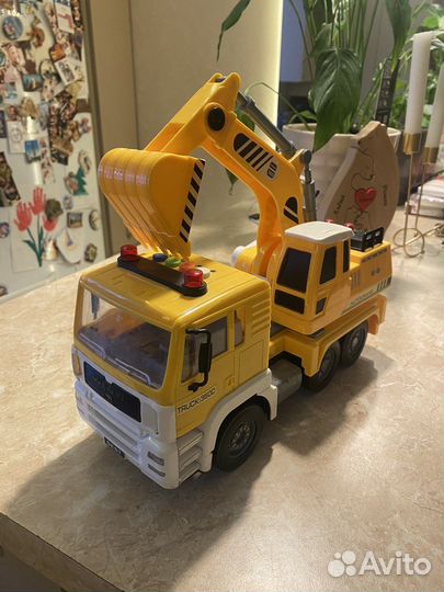 Экскаватор