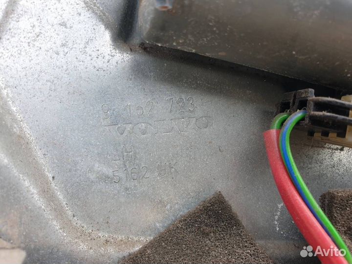 Электростеклоподъемник передний левый Volvo S70