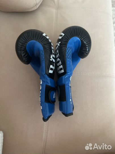 Боксерские перчатки 12 oz