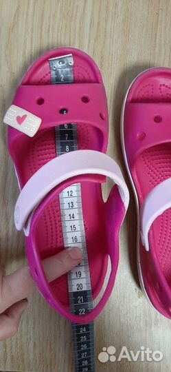 Сандалии crocs j2