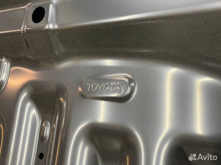 Капот Land Cruiser 300