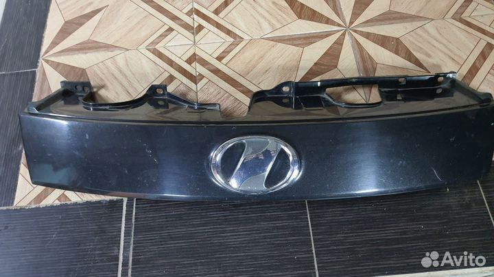 Решетка радиатора тойота бб Qnc21