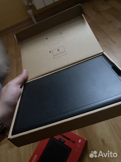 One by Wacom 2 Small