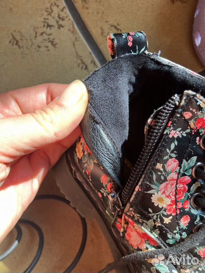 Пакетом сандали туфли кроссовки р. 22, 23,25,27