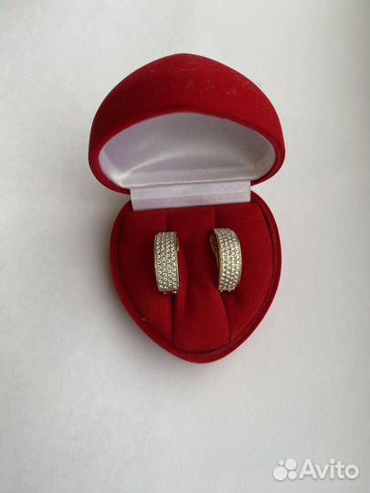 Золотые серьги