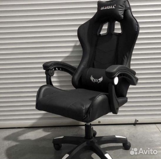 Компьютерное кресло игровое