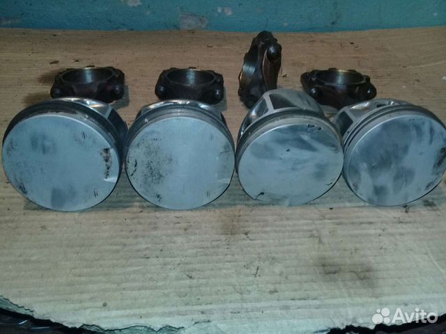 Комплект поршней 1.8 ADR Volkswagen Passat B5