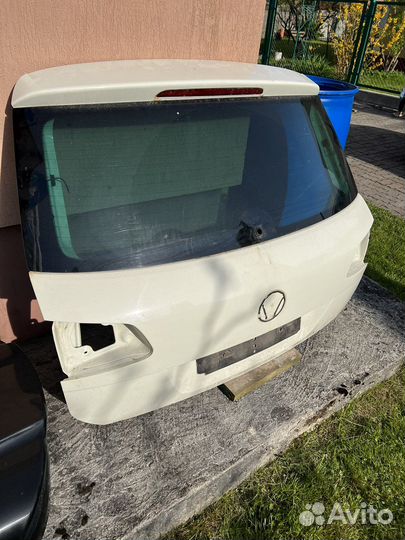 Крышка багажника volkswagen touareg 2011 год