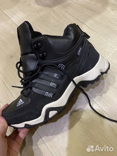 Мужские зимние кроссовки 38 размер