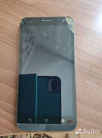Смартфон Asus ZE550KL битый экран