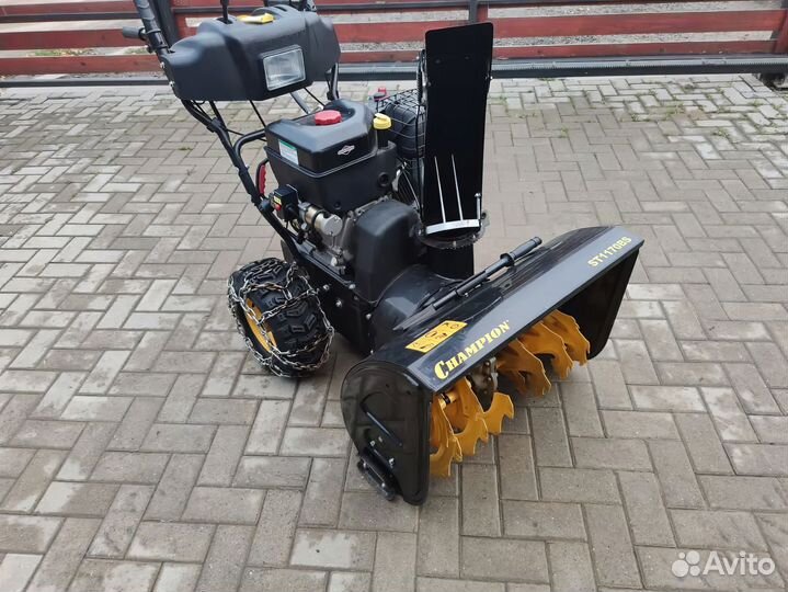 Снегоуборщик Champion ST1170BS