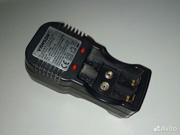 Зарядка для аккумуляторных батареек аа и ааа