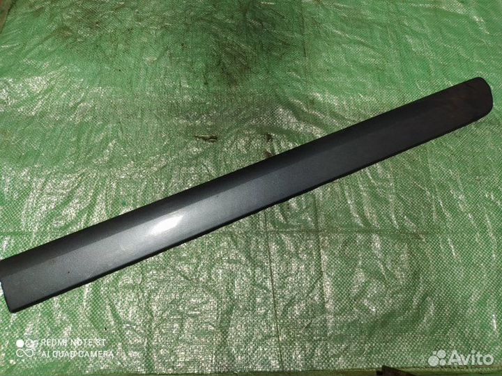 Молдинг двери передний правый Volkswagen