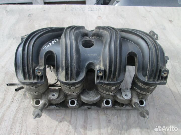 Киа Каренс Коллектор впускной