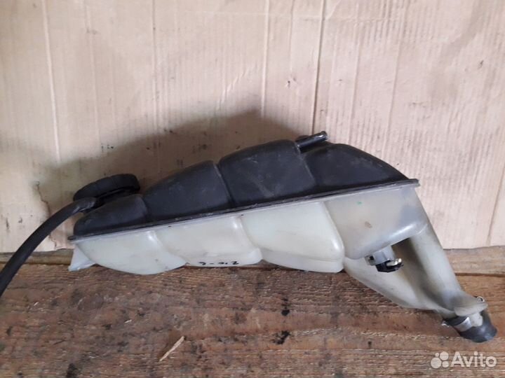 Расширительный бачок Мерседес W 210