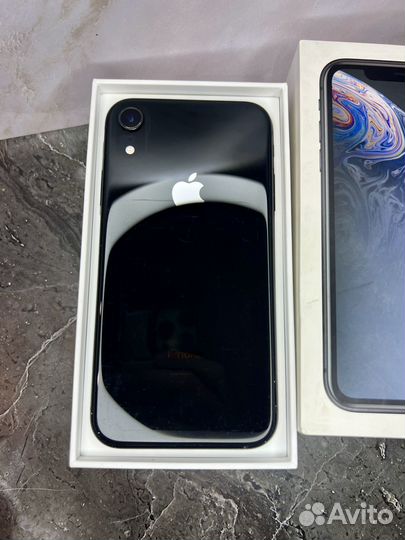 iPhone Xr, 64 ГБ