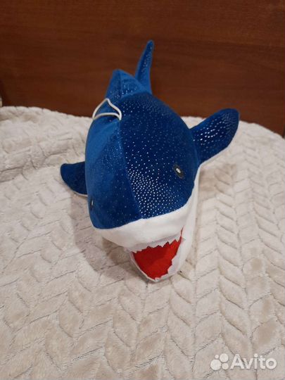 Мягкая игрушка акула