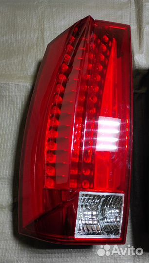 Фонарь задний левый правый Cadillac Escalade 3