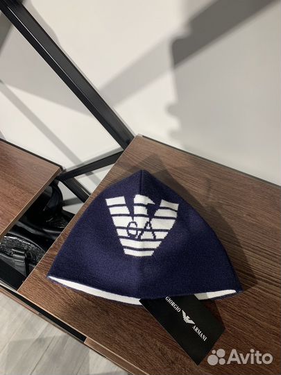 Шапка Giorgio Armani