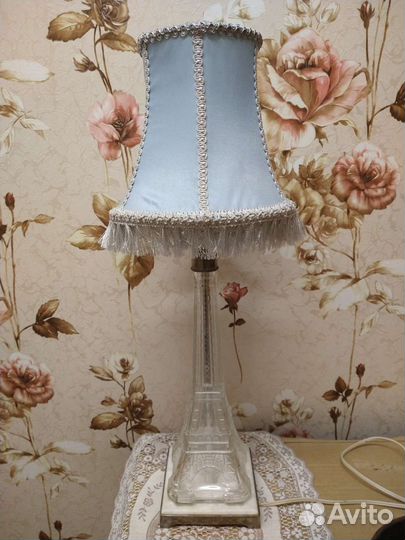 Лампа настольная