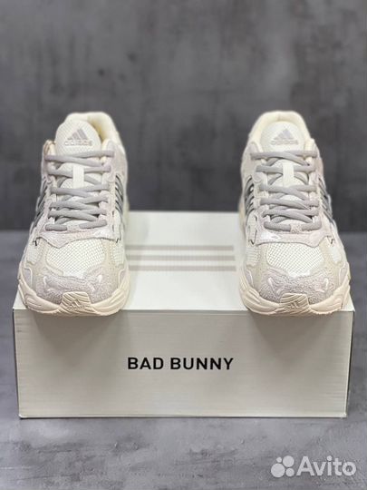 Кроссовки мужские Adidas Bad bunny Response CL