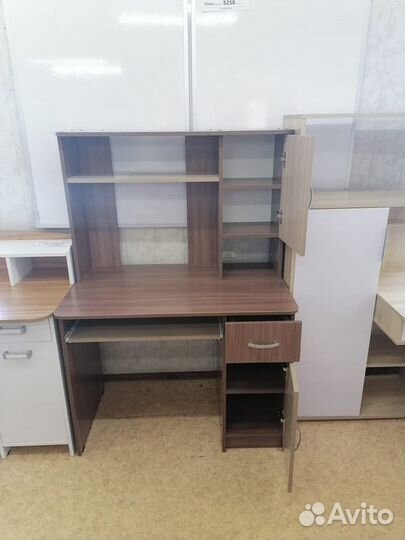 Стол компьютерный 