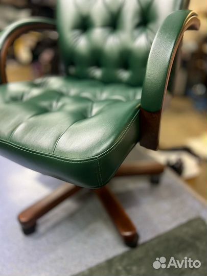 Компьютерное кресло