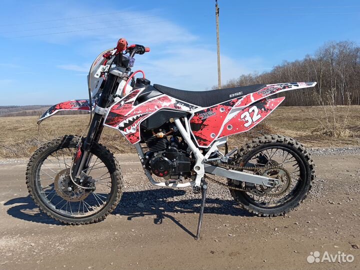 Мотоцикл BSE Z1