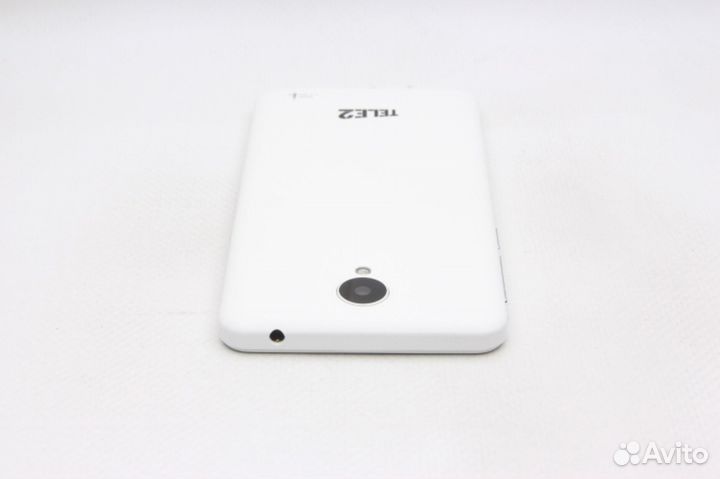 Tele2 Maxi White