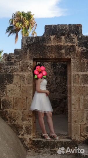 Платье белое