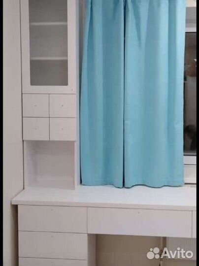 Письменный стол для школьника на двоих