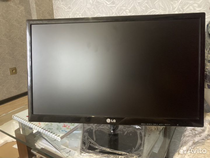 Мониторы разных диагоналей и форматов. Full hd. 4K