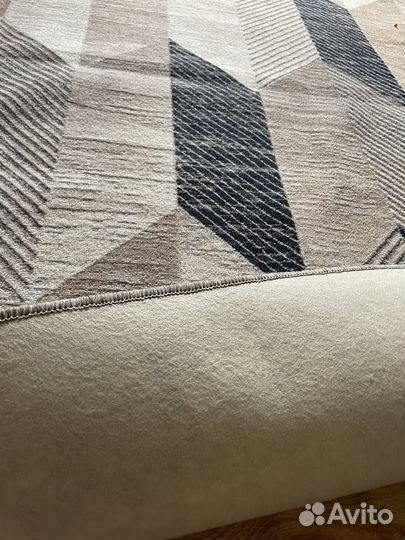 Ковер 3 на 4 новый